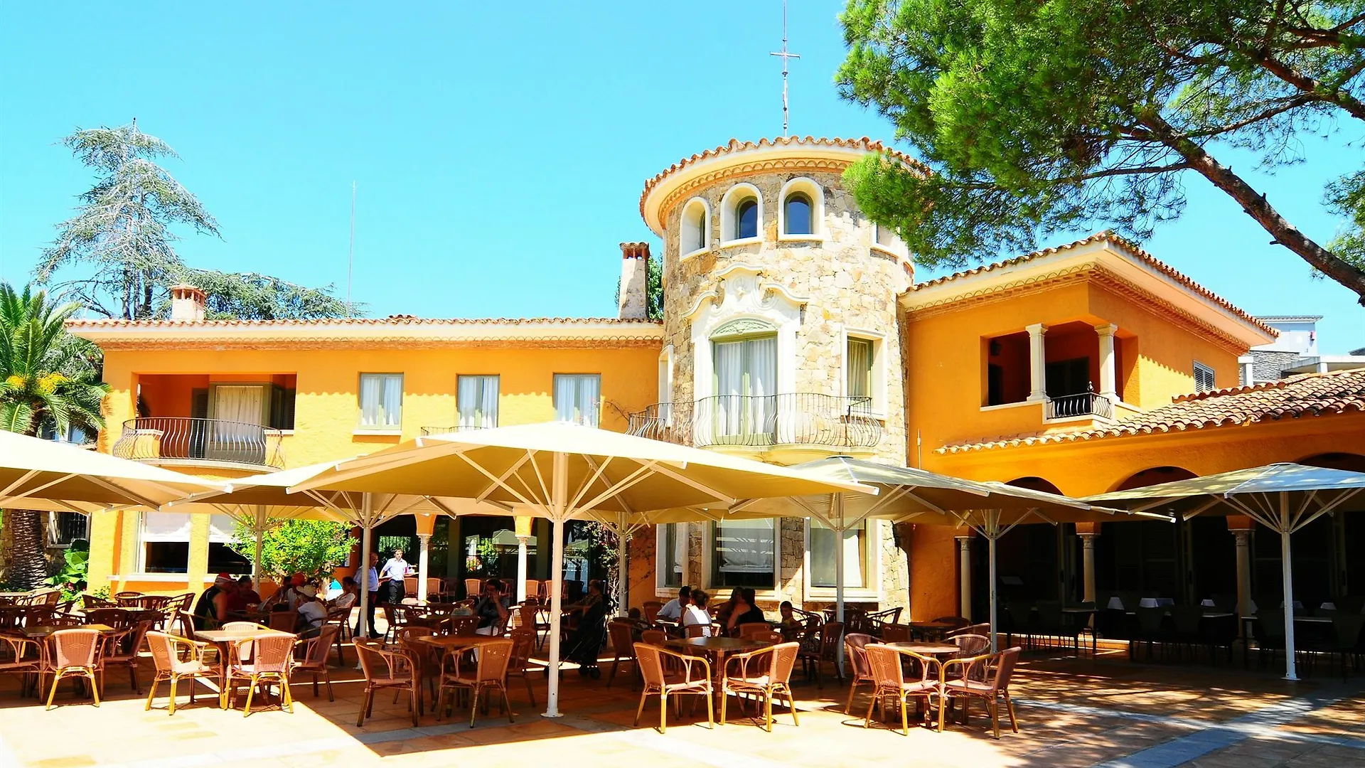 Aparthotel Ciutat De Palol Platja d'Aro Španělsko